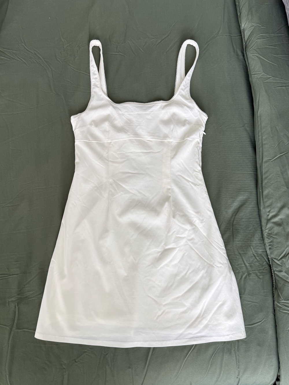 H&M White Square Neck Sleeveless Dress